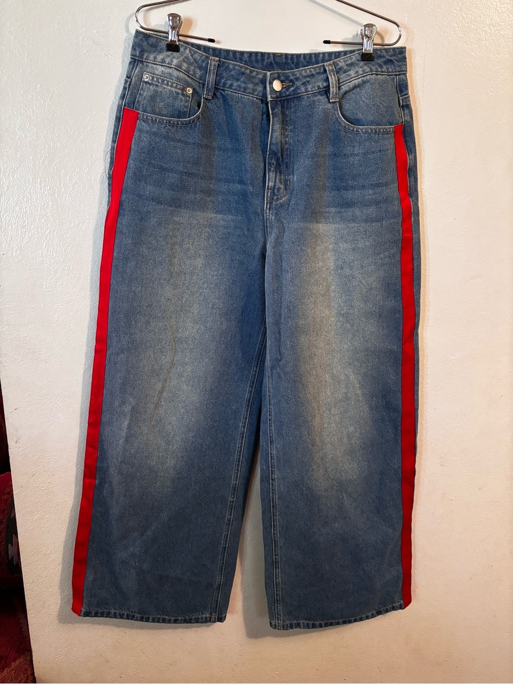 Commense Blue Denim Wide Straight-Leg Jeans with Red Side Stripe